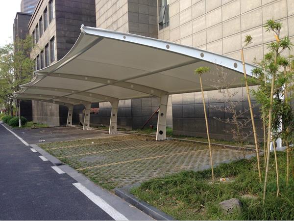 膜結(jié)構(gòu)停車棚價(jià)格如何？