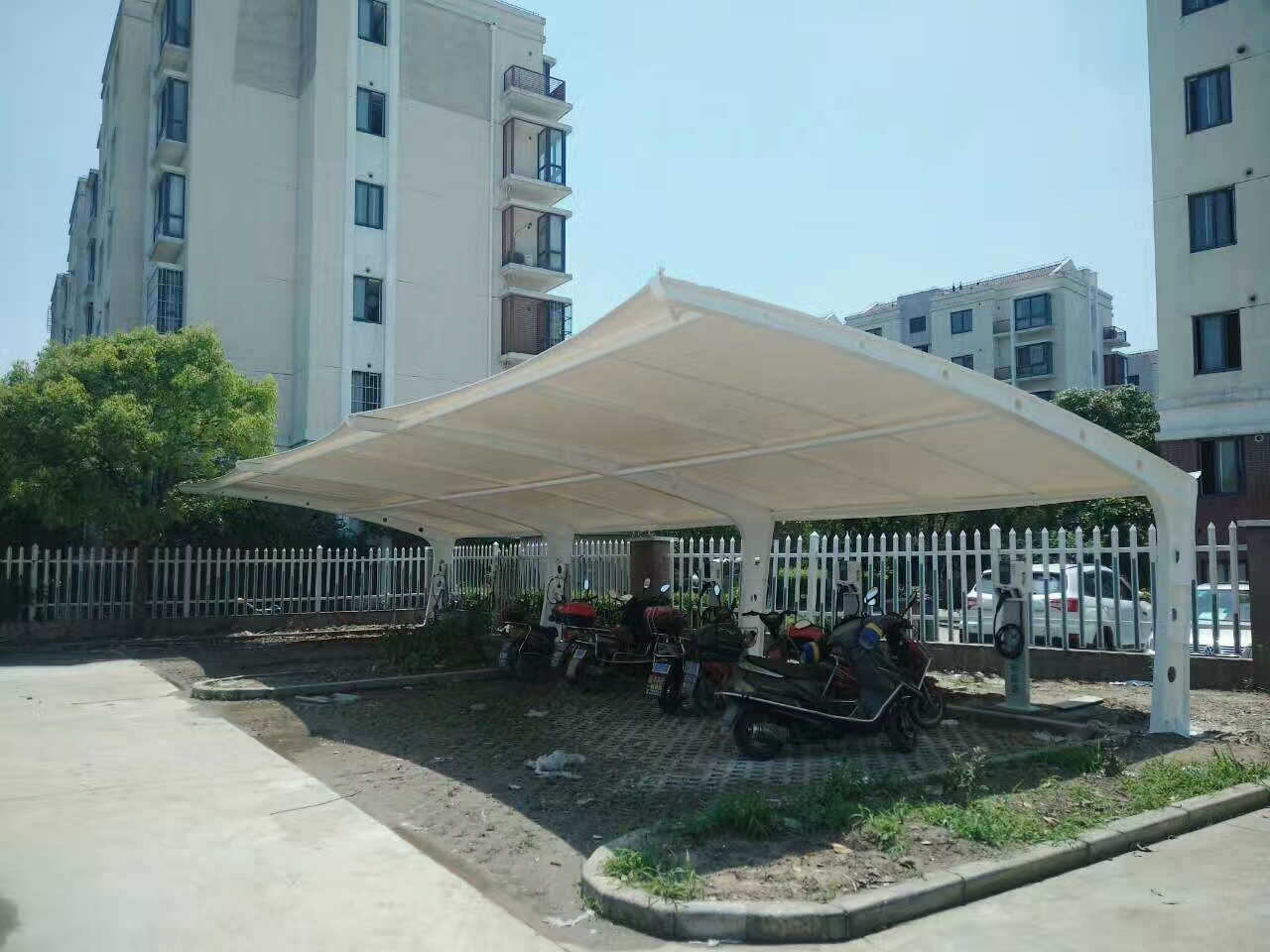 `PTFE膜結(jié)構(gòu)車棚`